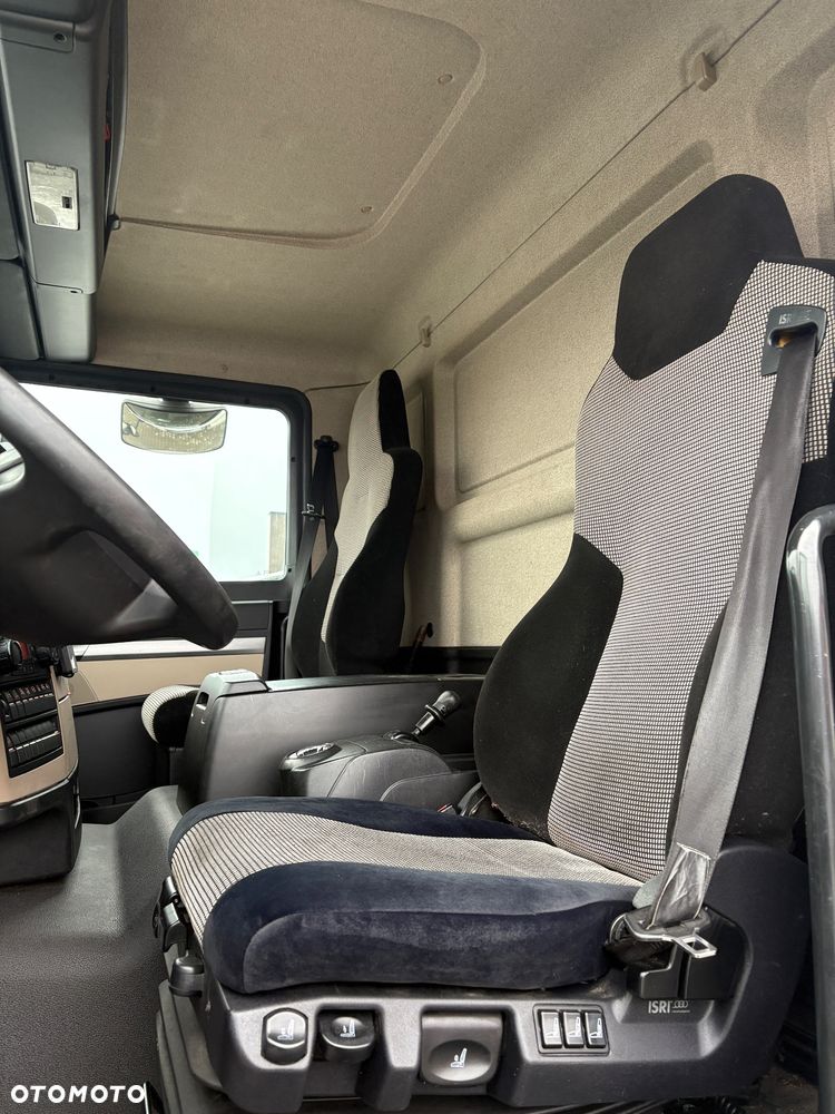 MAN TGM 15.250 / CHŁODNIA CARRIER / DZIELONA KOMORA / DMC 16.000kg / 385.000km przebiegu / WINDA / EURO 6 - 6