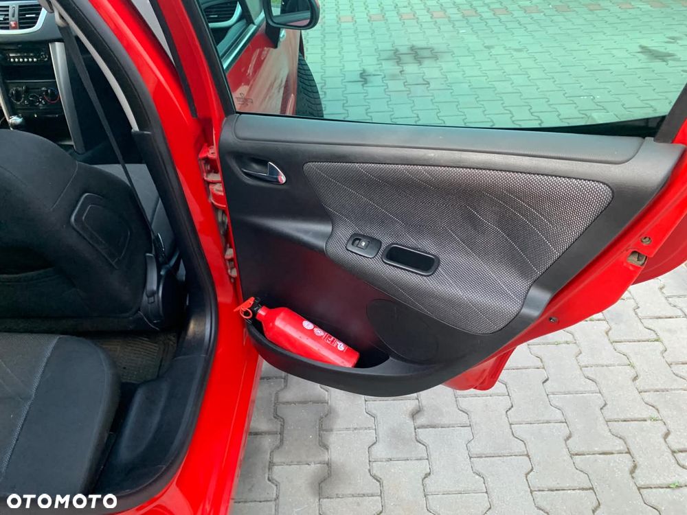 Peugeot 207 95 VTi Sport - 16
