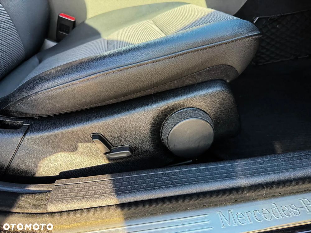 Mercedes-Benz Klasa C C-Klasse Avantgarde - 36