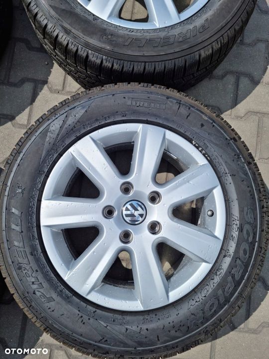 CAŁE KOŁA VW 235/65R17 PIRELLI  FELGA 7P6601025 - 4