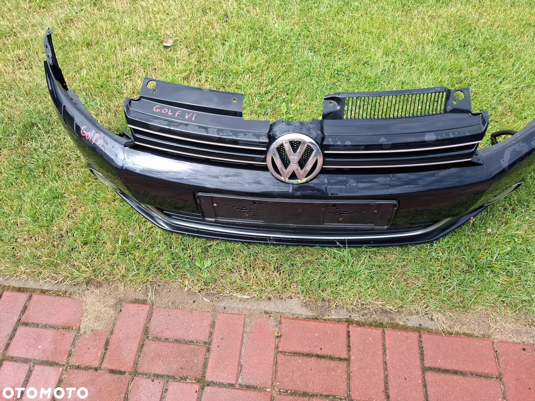 Przedni zderzak VW Golf VI LC9X - 4