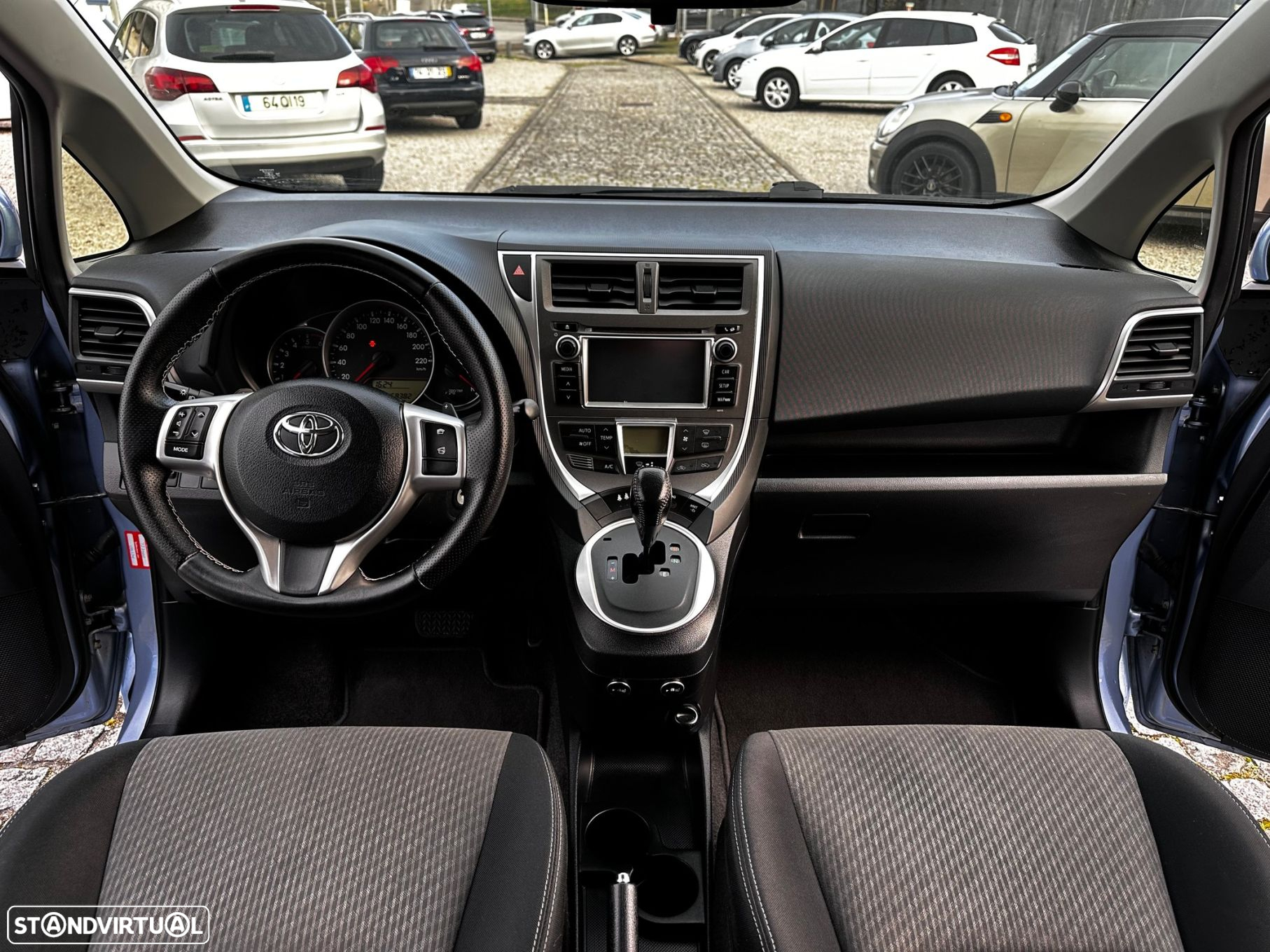 Toyota Verso-S - 17