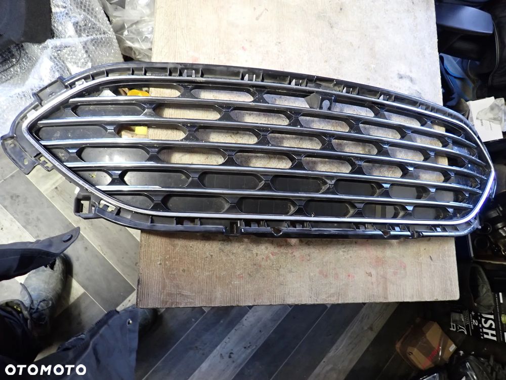 FORD KUGA MK3 TITANIUM GRILL ATRAPA LV4B-8200-GD - 1