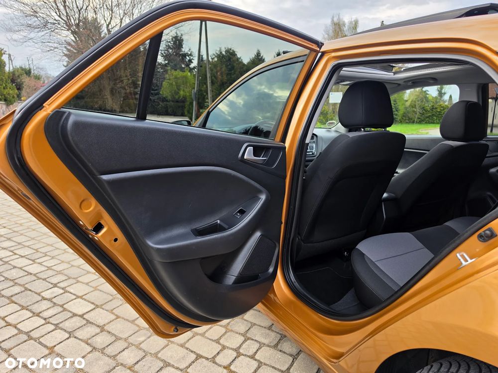 Hyundai i20 1.2 Passion Plus - 26