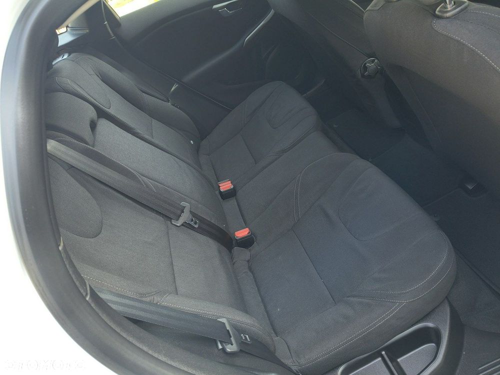 Volvo V40 D2 Drive-E Kinetic - 16