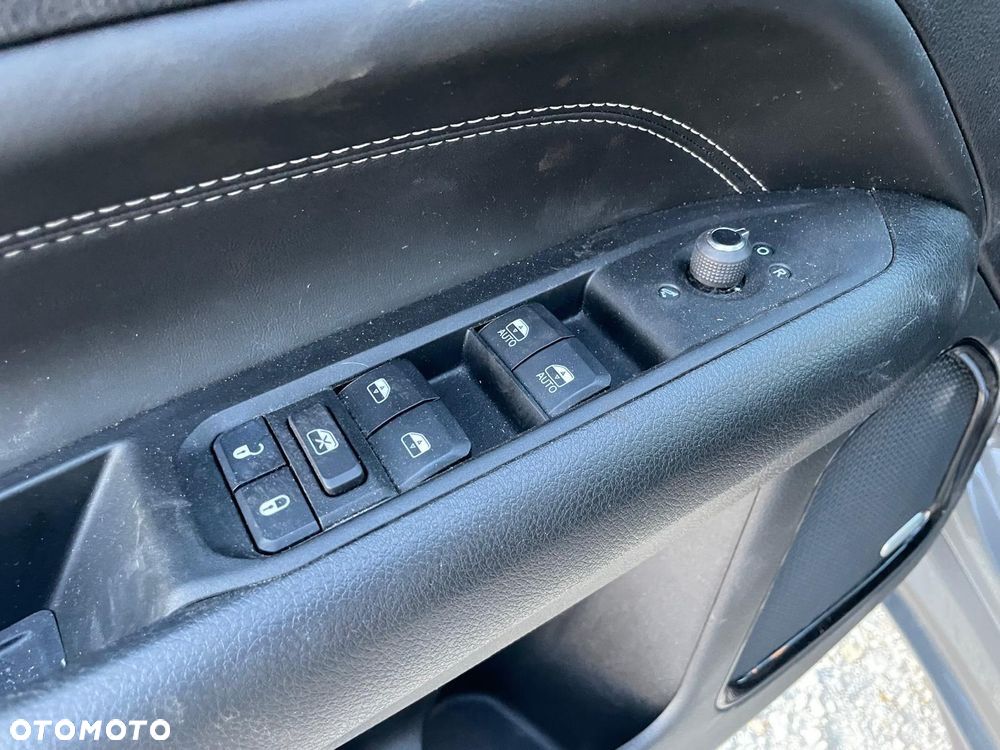 Jeep Compass 1.6 MultiJet S - 23