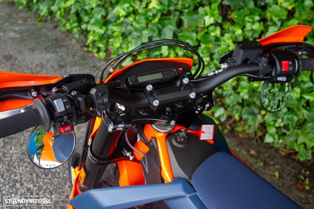 KTM 690 SMC R - 5