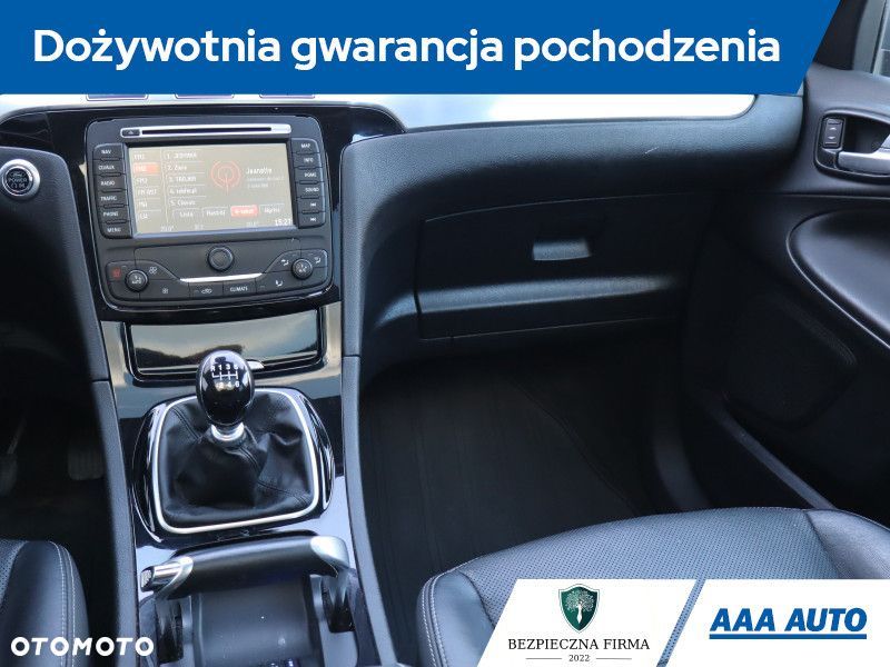 Ford S-Max - 10