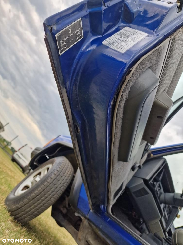 Jeep Cherokee 2.5 - 35