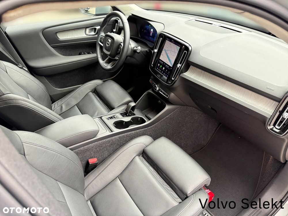 Volvo XC 40 - 28