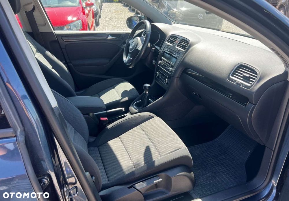 Volkswagen Golf - 9