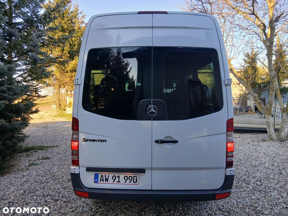 Mercedes-Benz Sprinter - 4