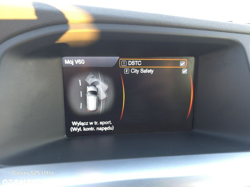 Volvo V60 D3 Momentum - 34