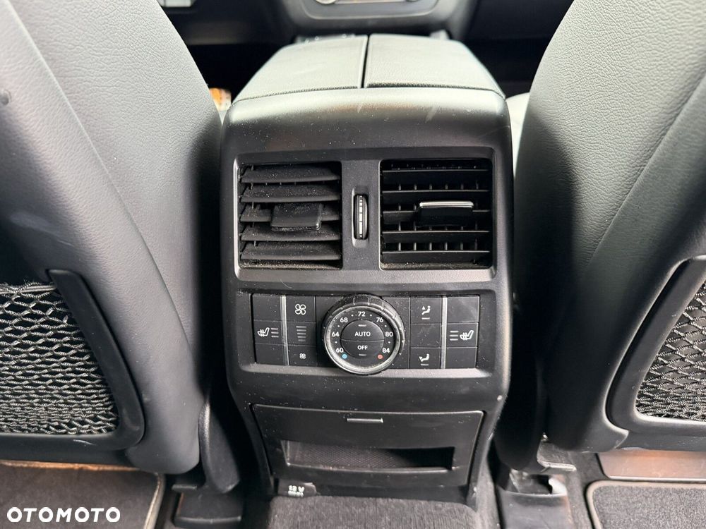 Mercedes-Benz GLS - 26