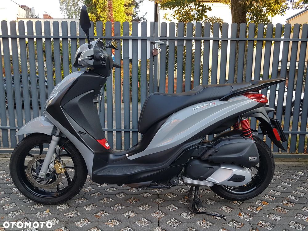 Piaggio Medley - 4