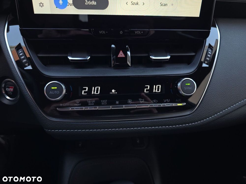 Toyota Corolla 1.8 Hybrid GR Sport Dynamic - 25