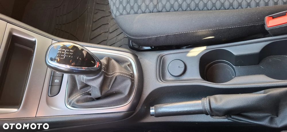 Opel Astra 1.4 Turbo Start/Stop Edition - 34