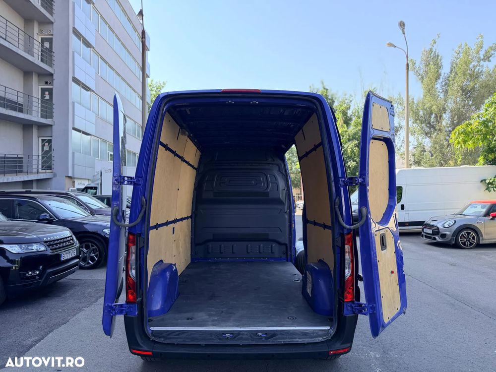 Mercedes-Benz Sprinter Standard HA - 18