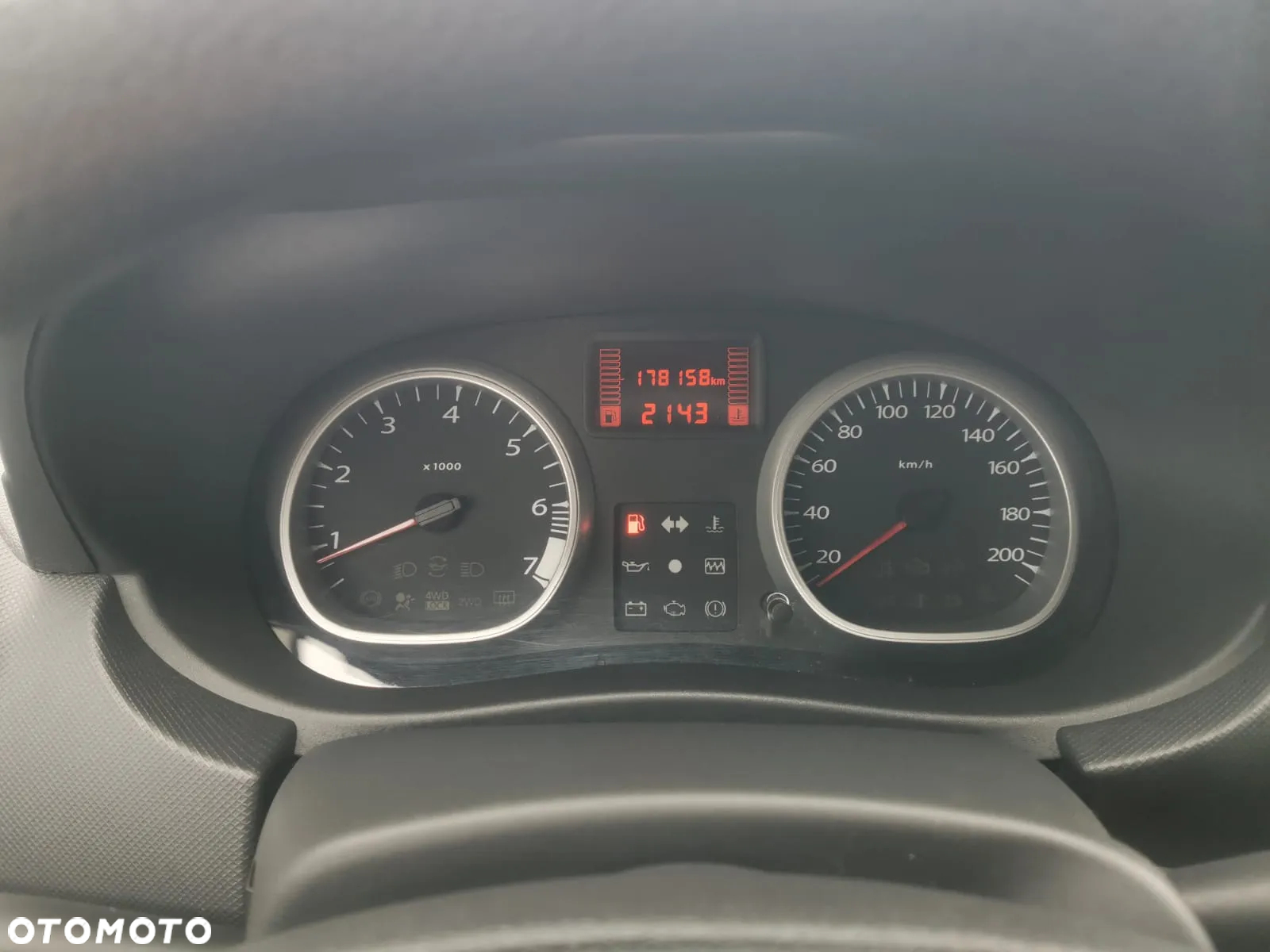 Dacia Duster 1.6 16V 4x2 - 12