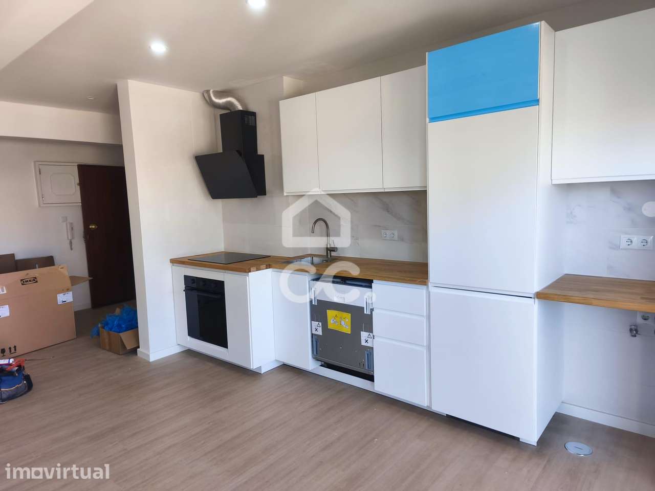T3 Renovado com 3 Varandas na Amadora - Grande imagem: 2/44
