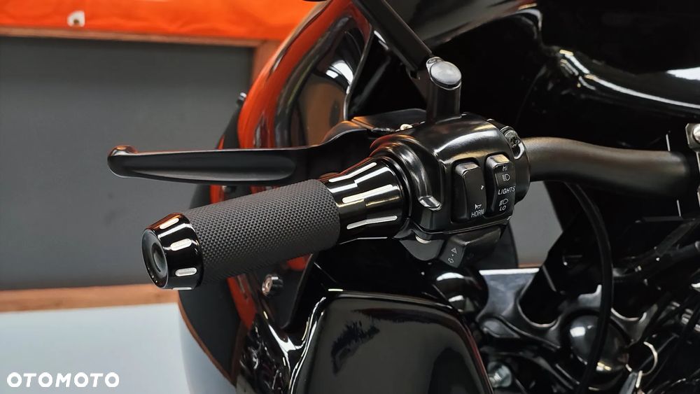 Harley-Davidson Dyna - 28