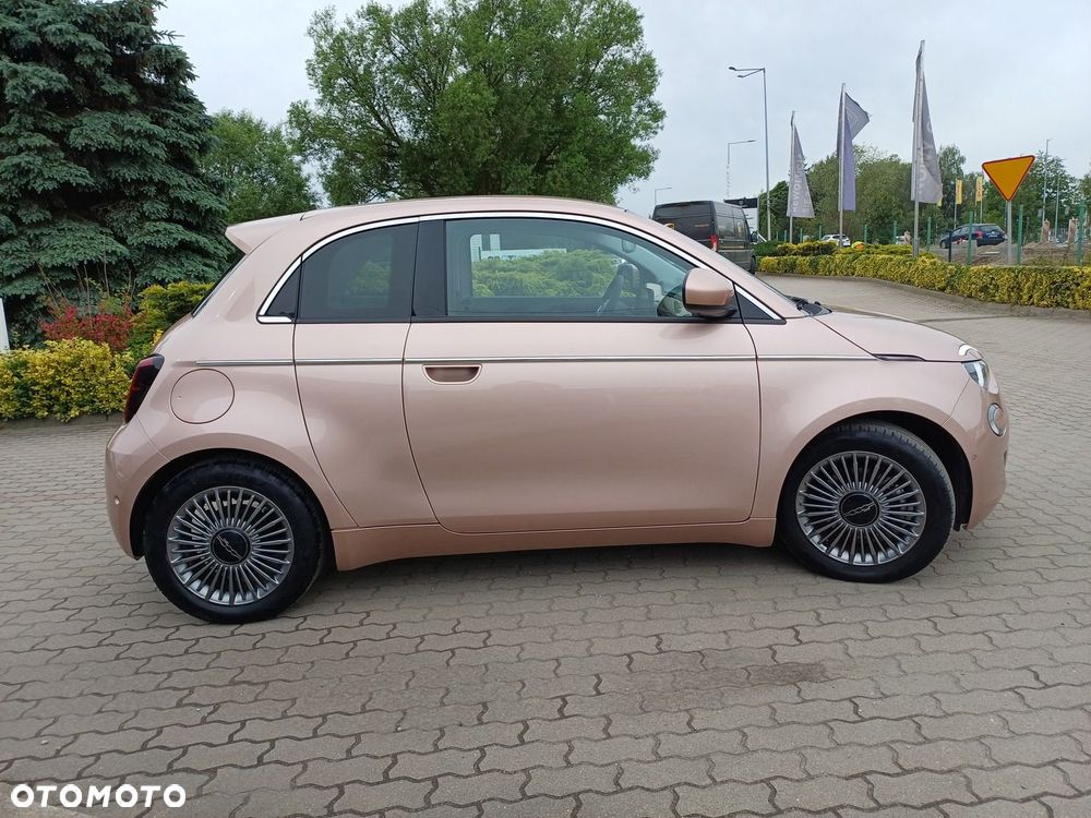 Fiat 500e - 10