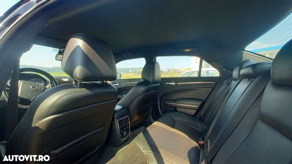 Dezmembrari Lancia Thema 300c motorizare 3.0 anul 2015 diesel - 7