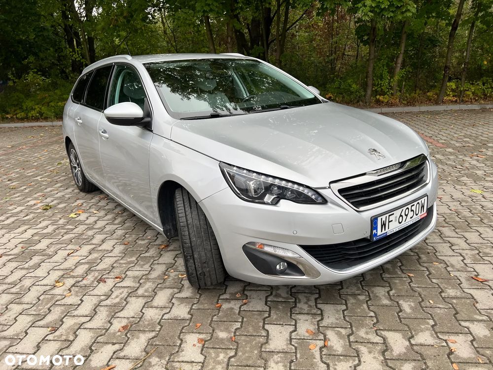 Peugeot 308 1.6 BlueHDi Allure S&S EAT6 - 24