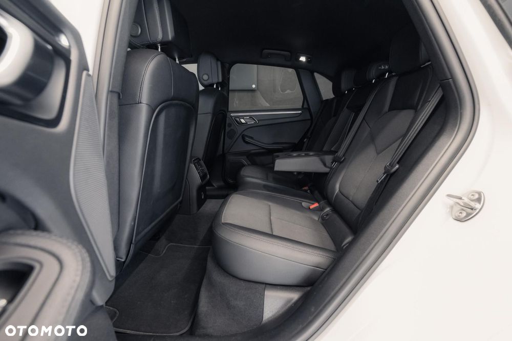 Porsche Macan Standard - 15