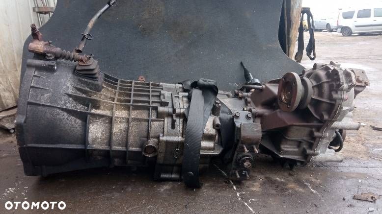 SKRZYNIA BIEGÓW MANUAL KIA SORENTO - 5