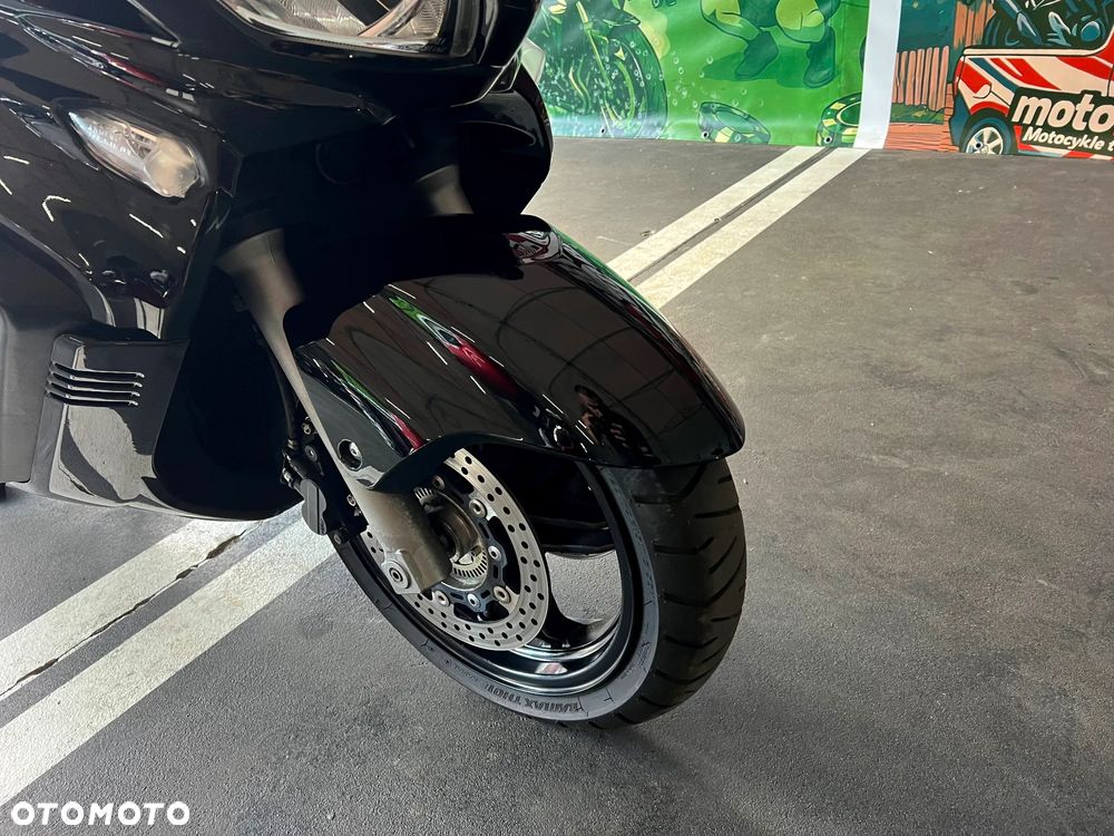 Suzuki Burgman - 12