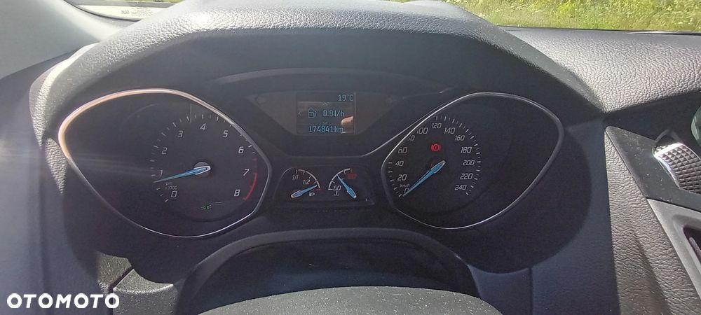 Ford Focus - 8