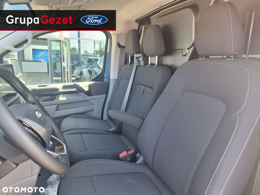 Ford Transit Custom - 13