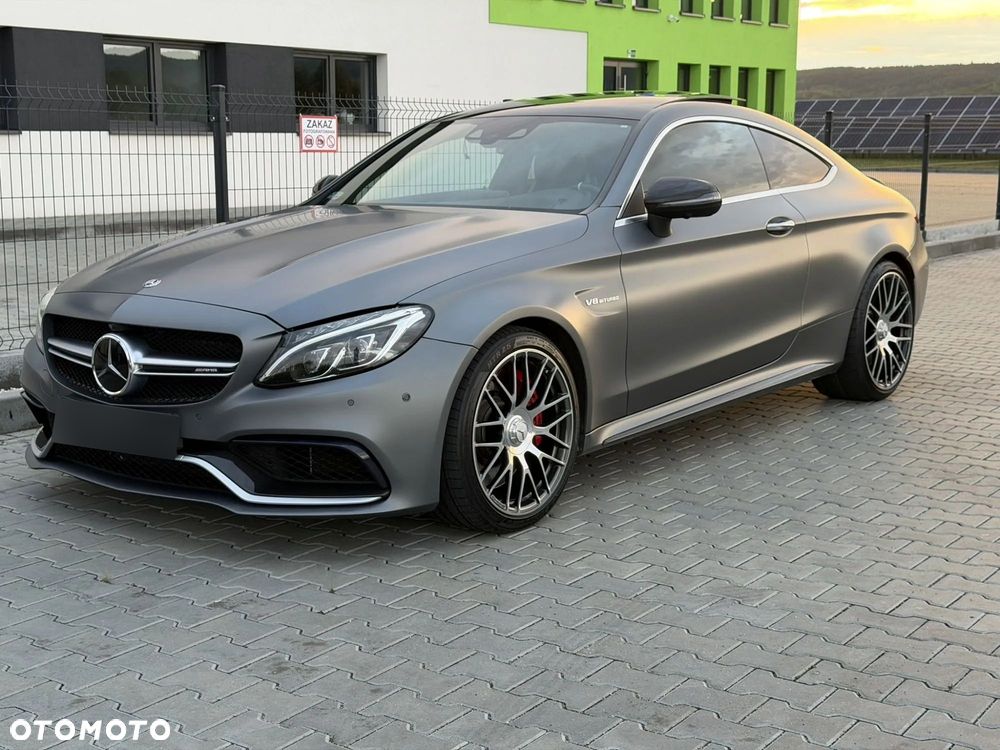 Mercedes-Benz Klasa C AMG 63 S AMG Speedshift 7G-MCT - 32