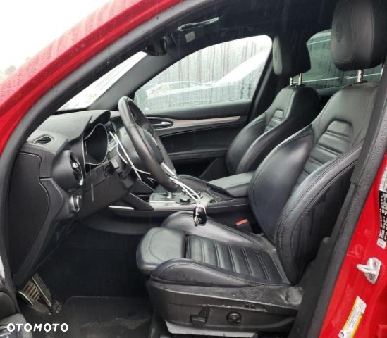 Alfa Romeo Stelvio 2.0 Turbo Veloce TI Q4 - 7