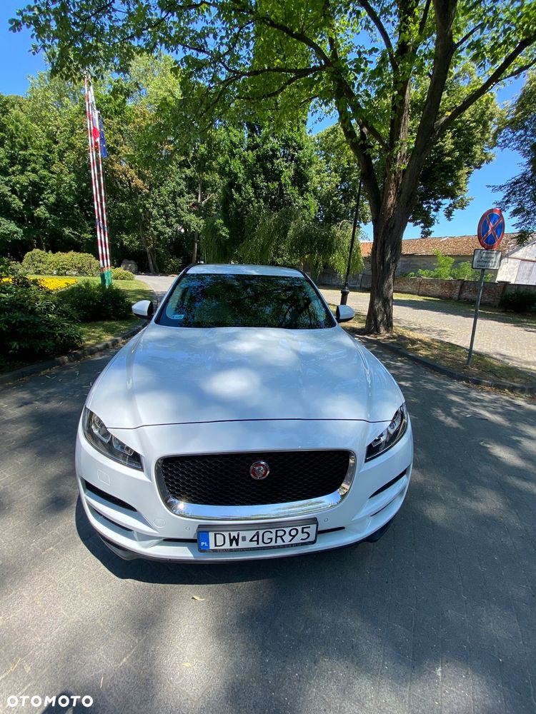 Jaguar F-Pace 2.0 i4D AWD Prestige - 16