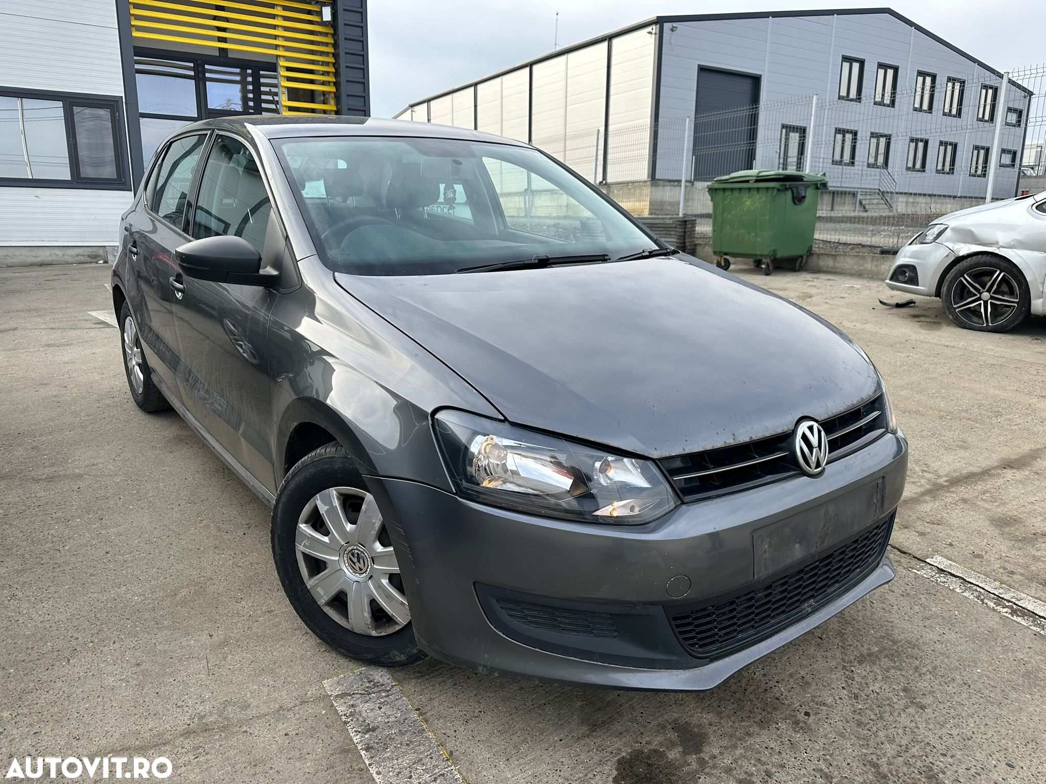 Dezmembrez / Dezmembrari / Piese / Accesorii Vw polo 6r gri 2010 1.2 benzina CGPB - 2