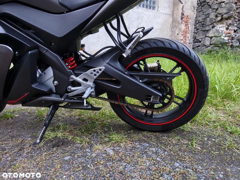 Yamaha R125 - 18