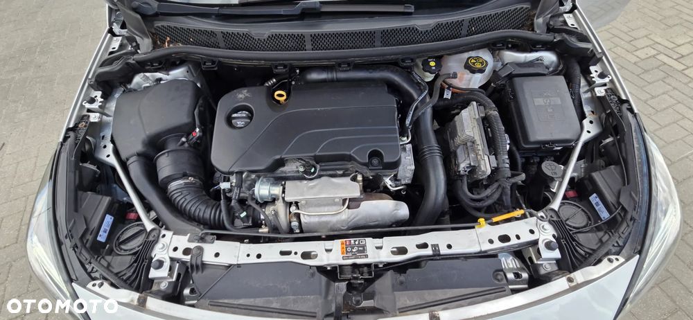 Opel Astra 1.4 Turbo Innovation - 37