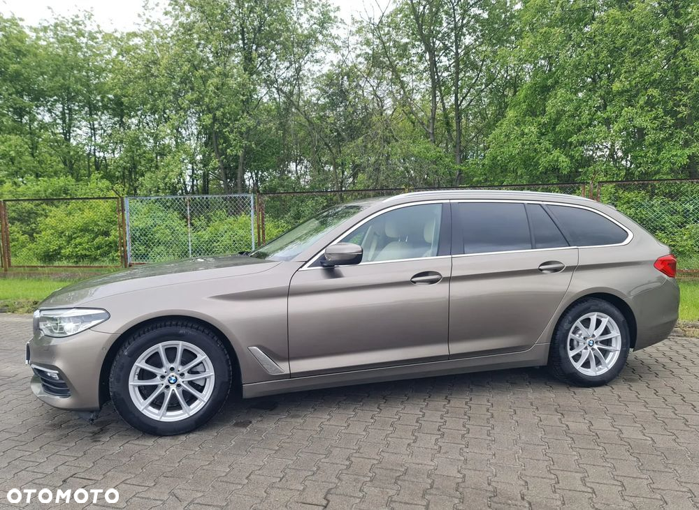 BMW Seria 5 520d xDrive Luxury Line sport - 33