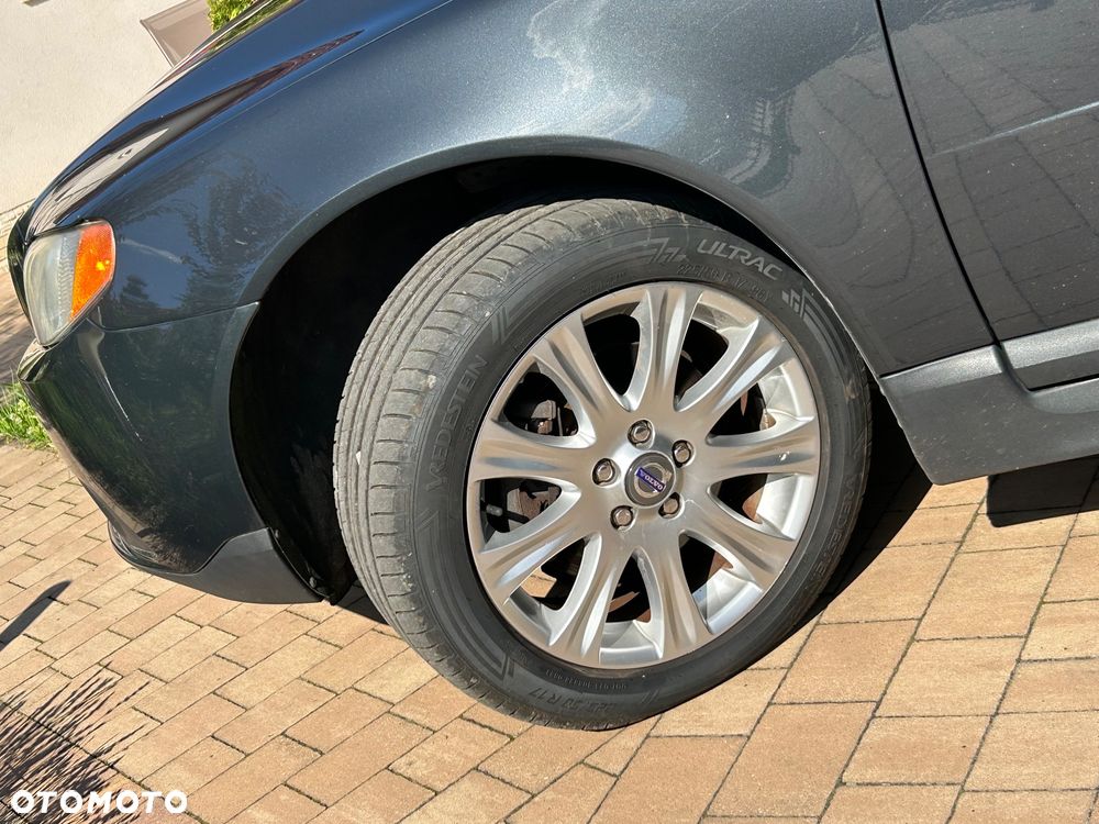 Volvo V70 2.0 Momentum - 17