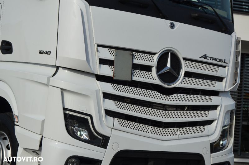 Mercedes-Benz - 6