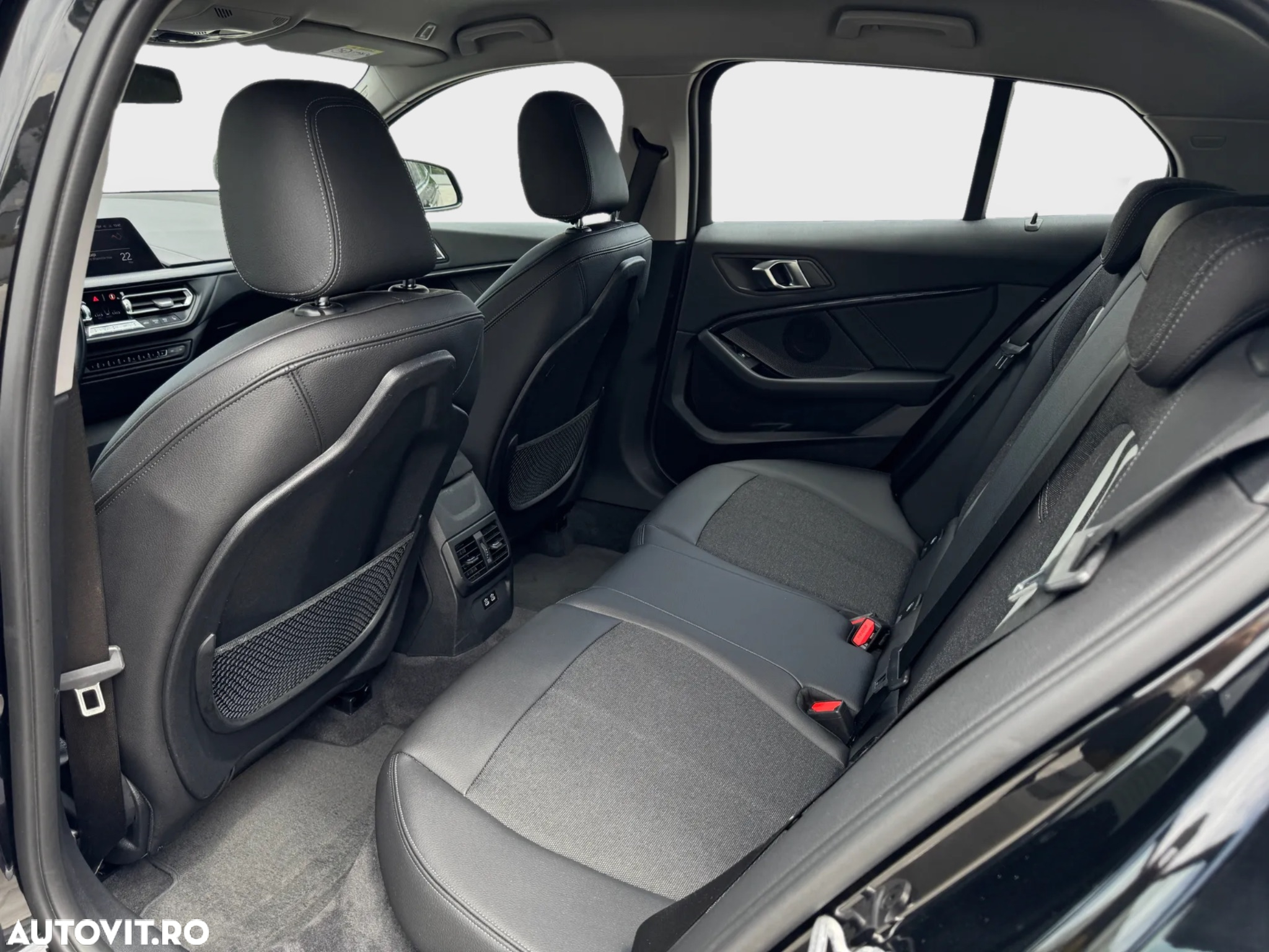 BMW Seria 1 118i Aut. Sport Line - 9