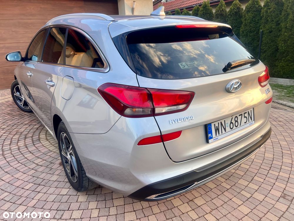 Hyundai i30 1.6 D Comfort - 22