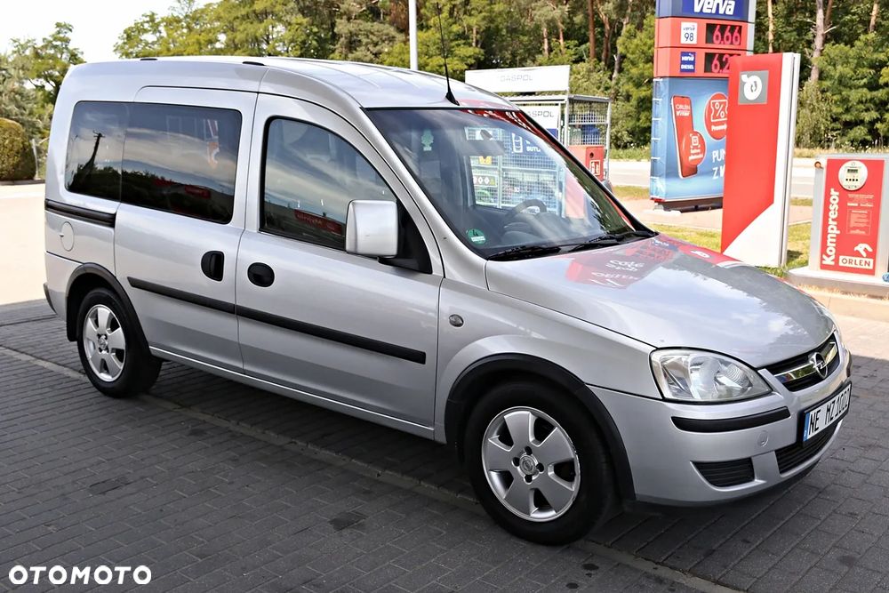 Opel Combo Tour Enjoy - 13