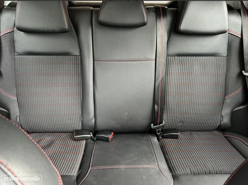 Peugeot 208 1.6 e-HDi Allure - 25