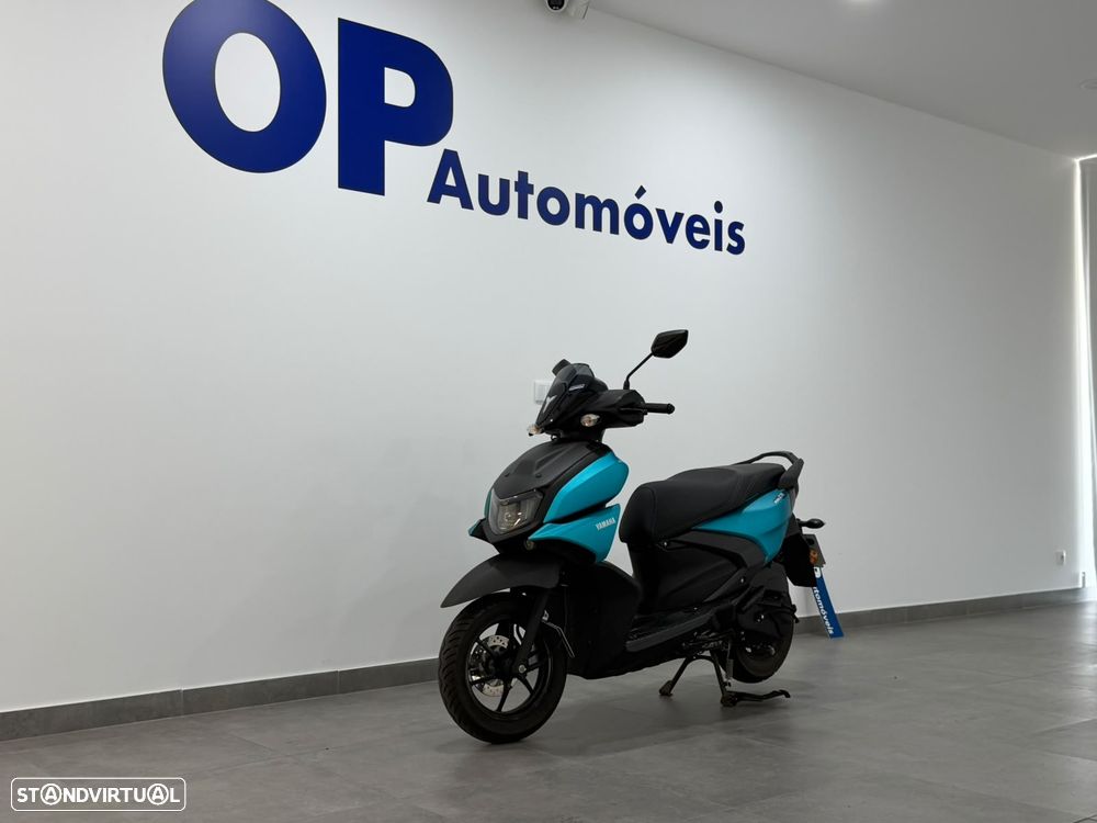 Yamaha RayZR - 1