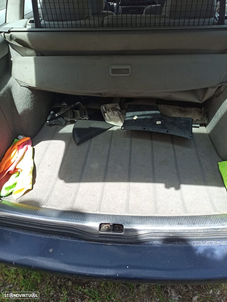 VW Passat Variant 2.5 TDi Highline - 21