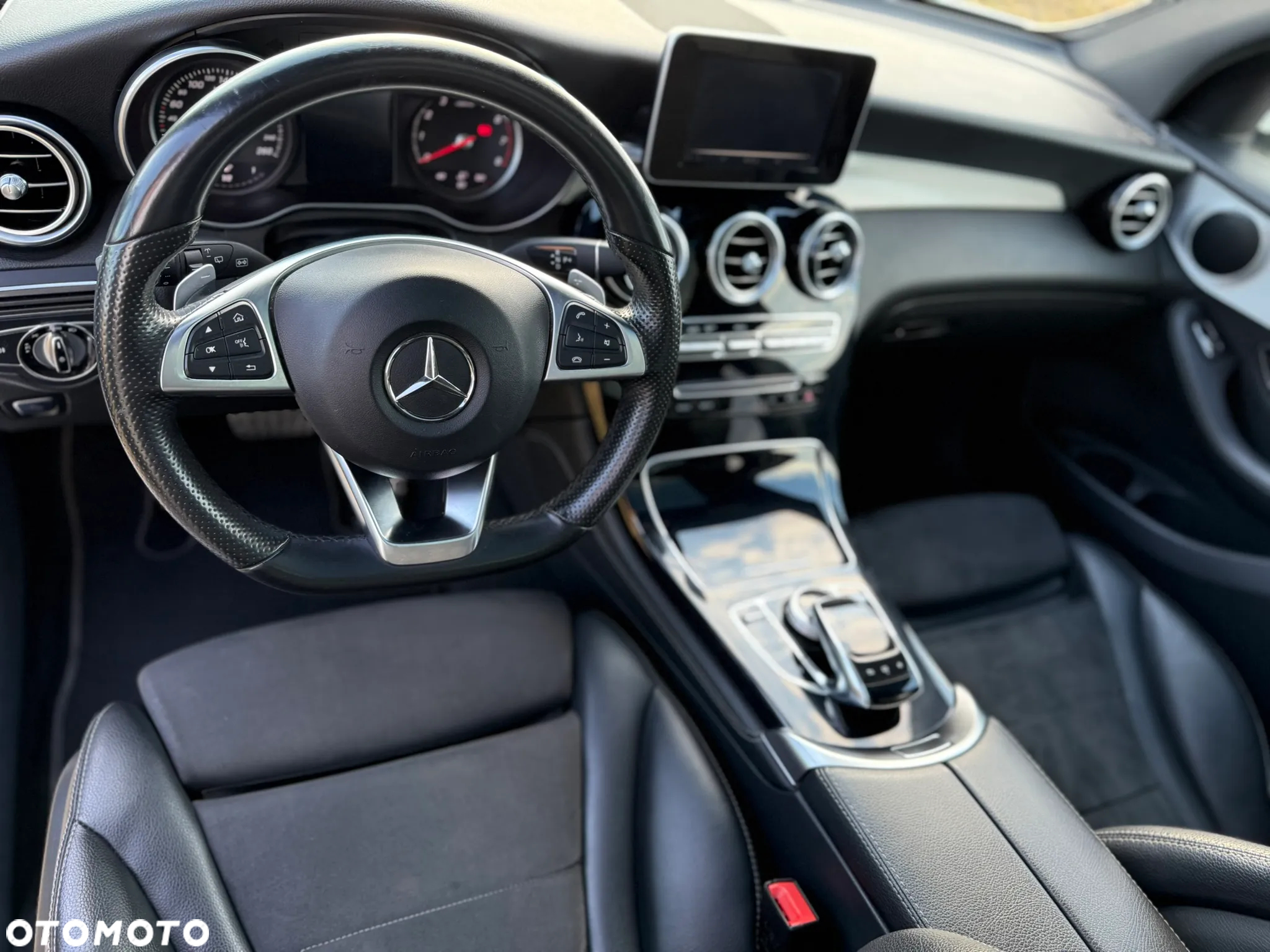 Mercedes-Benz GLC 250 4-Matic - 26