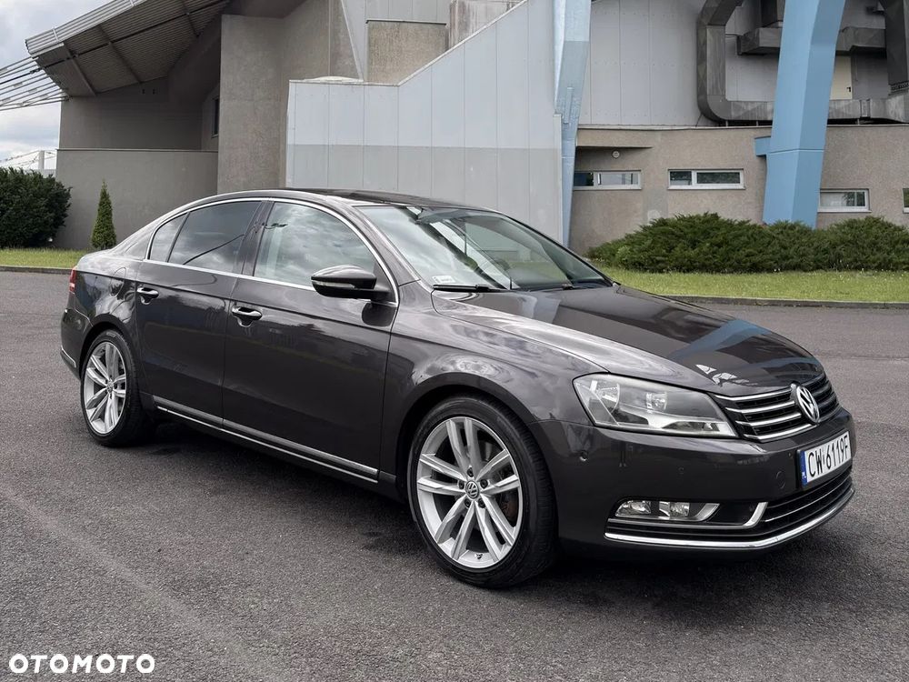 Volkswagen Passat 2.0 TDI DPF Highline DSG - 1